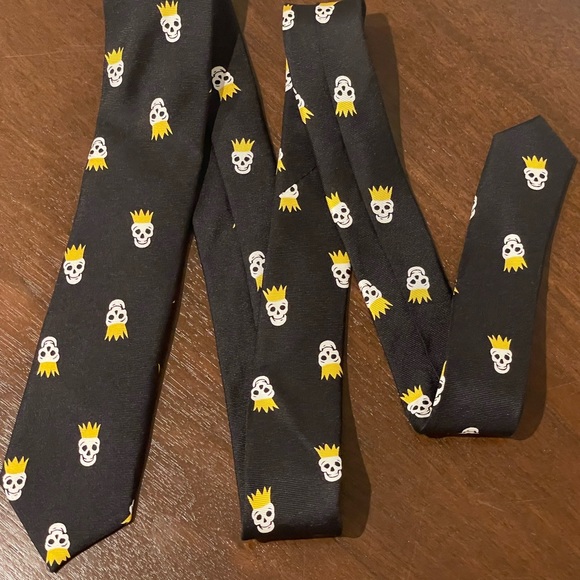 NEW Crewcuts Silk crown skull  Boy’s Tie - Picture 3 of 8